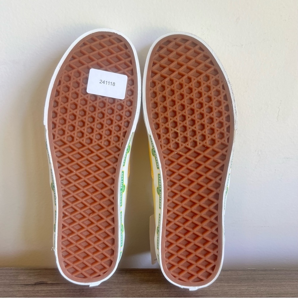 Vans NEW Sesame Street X Authentic Sesame Street Family Unisex Shoe Size 8 / 6.5 - Picture 11 of 11